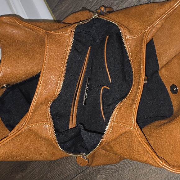 Stitch Fix Street Level Vegan Leather Cognac Hobo Finley Bag Gold Hardware - Picture 10 of 10